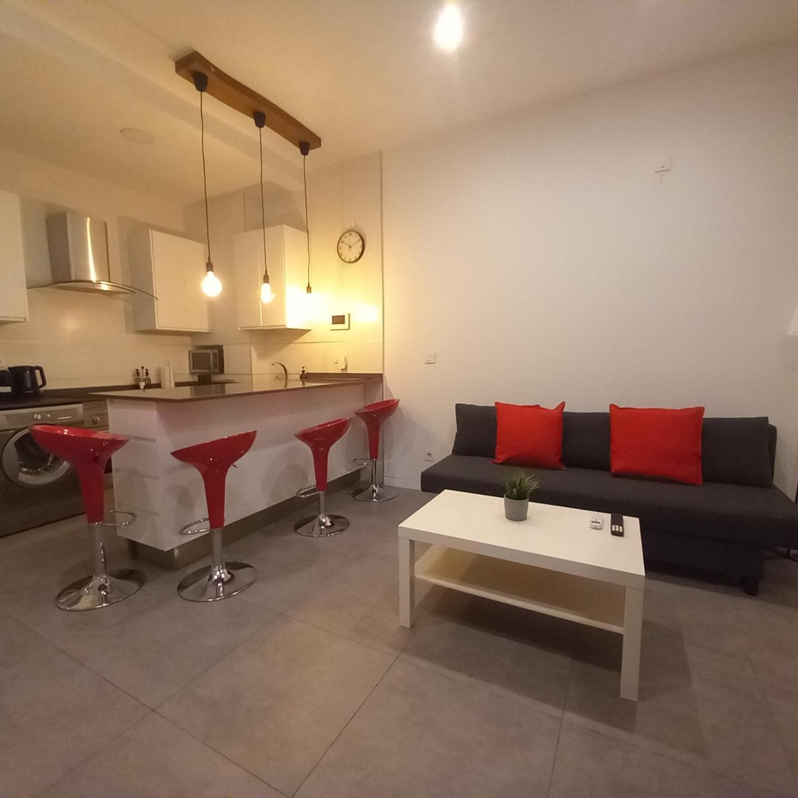 Apto Centro Aeropuerto Feria Wizink Мадрид Екстериор снимка